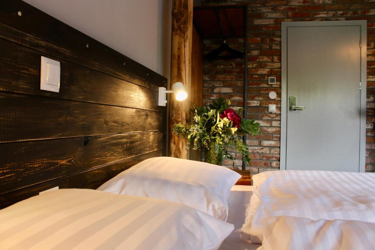 Villa Garden Loft à Roczyny Extérieur photo
